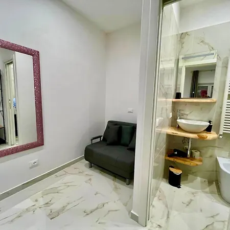 Roomsovama Affittacamere 3*
