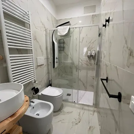 Roomsovama Affittacamere 3*